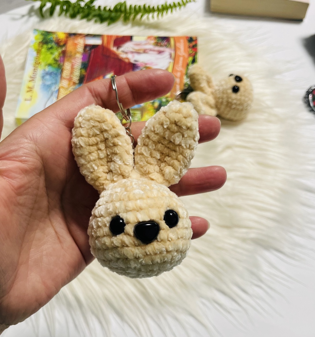 Breloc iepuraș - genți și portofele - accesorii genți - breloc - Artynos.ro