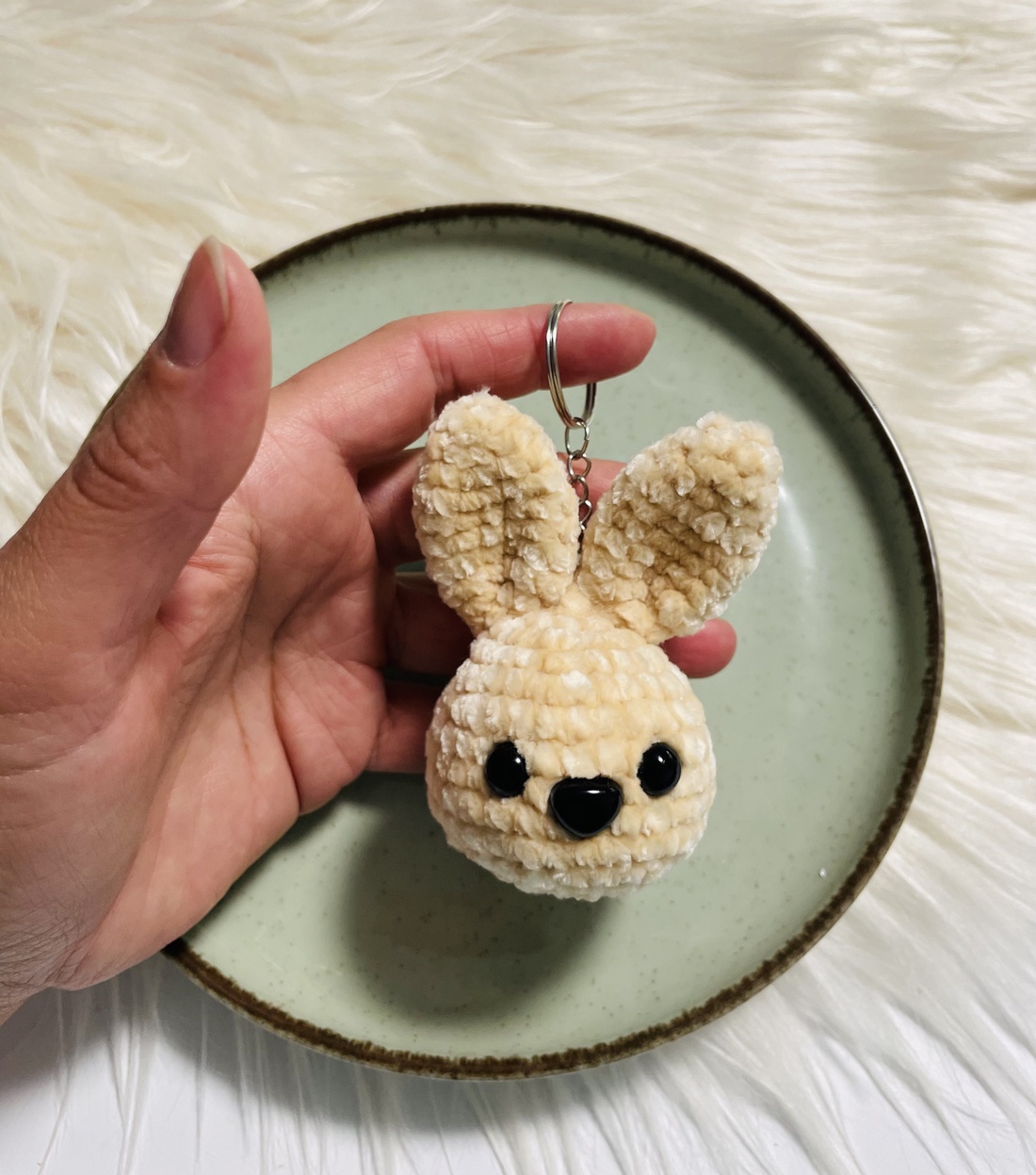 Breloc iepuraș - genți și portofele - accesorii genți - breloc - Artynos.ro