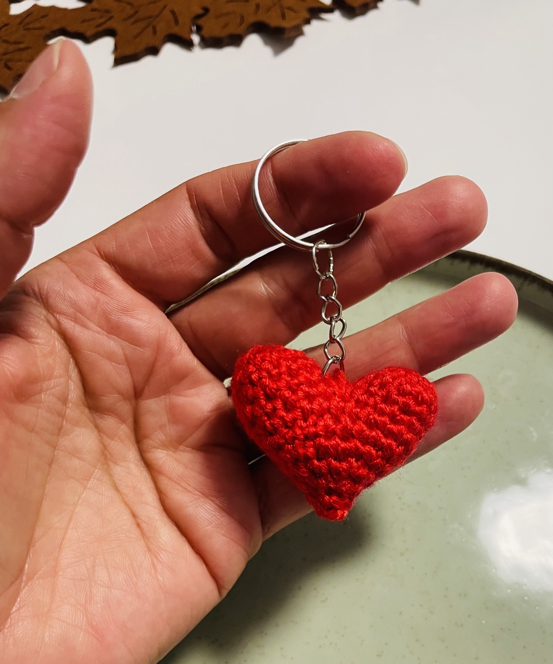 Breloc inimioară croșetată � cadou cu suflet - genți și portofele - accesorii genți - breloc - Artynos.ro