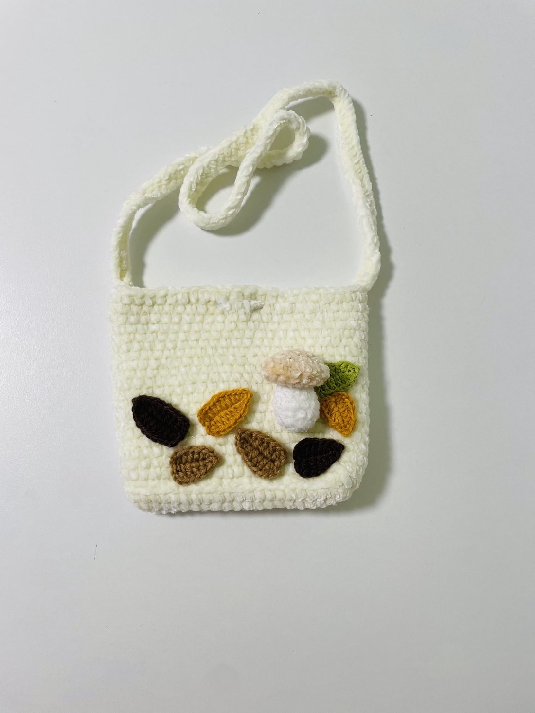 Gentuță pentru fetițe 3-5 ani - genți și portofele - genți de mână și umăr - geantă crossbody - Artynos.ro