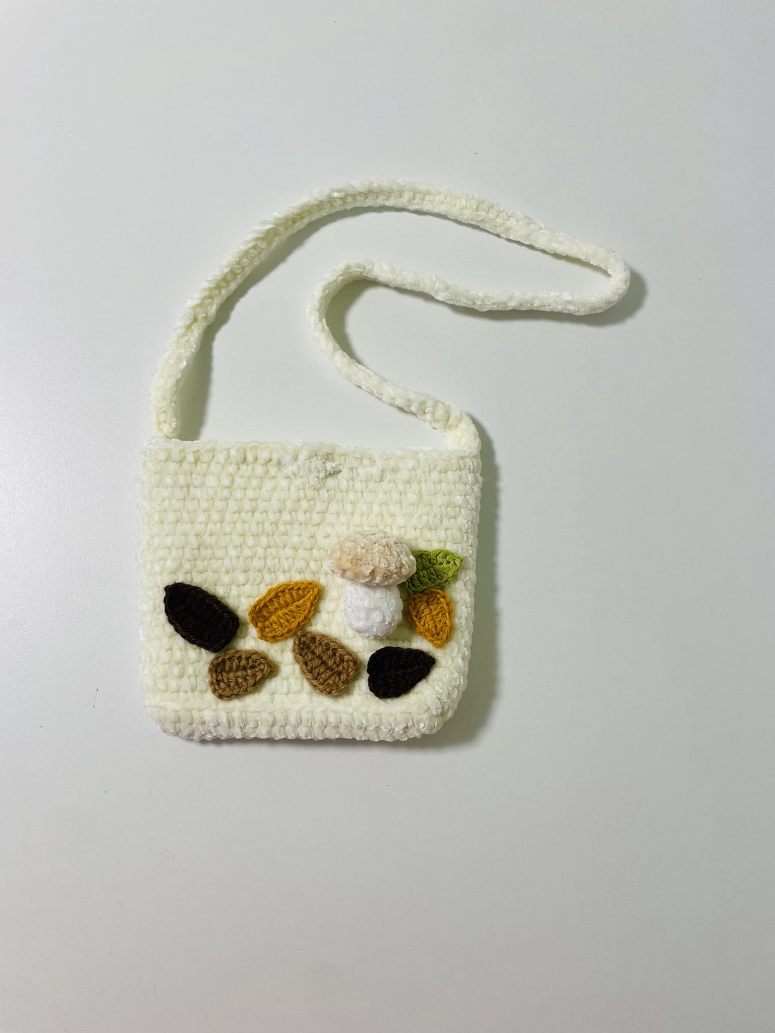 Gentuță pentru fetițe 3-5 ani - genți și portofele - genți de mână și umăr - geantă crossbody - Artynos.ro