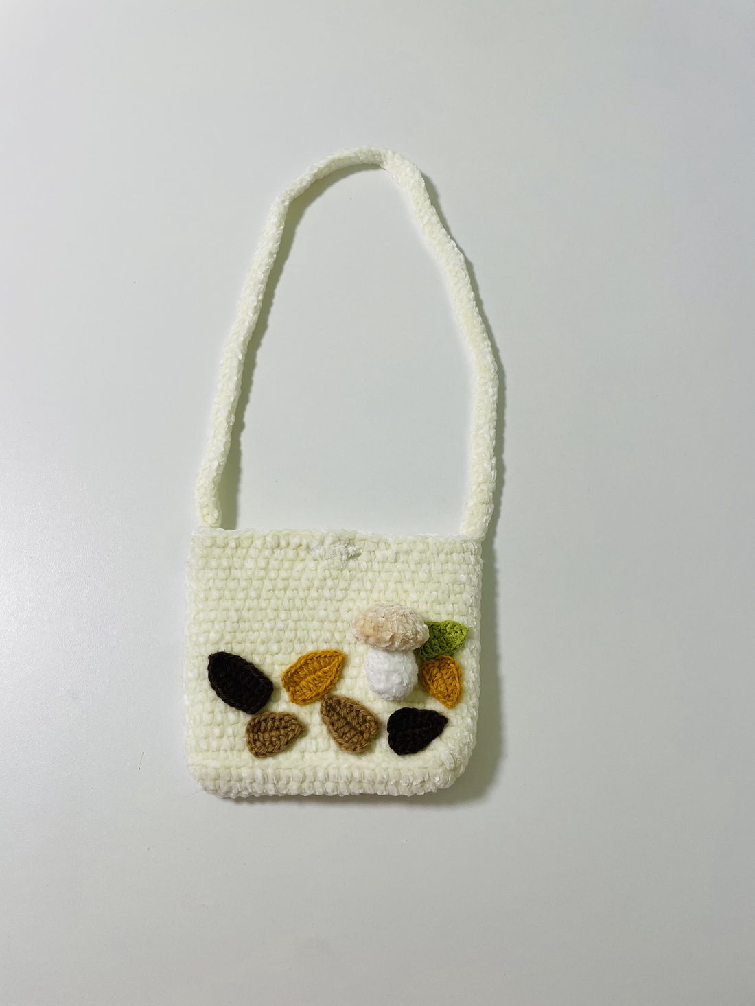 Gentuță pentru fetițe 3-5 ani - genți și portofele - genți de mână și umăr - geantă crossbody - Artynos.ro
