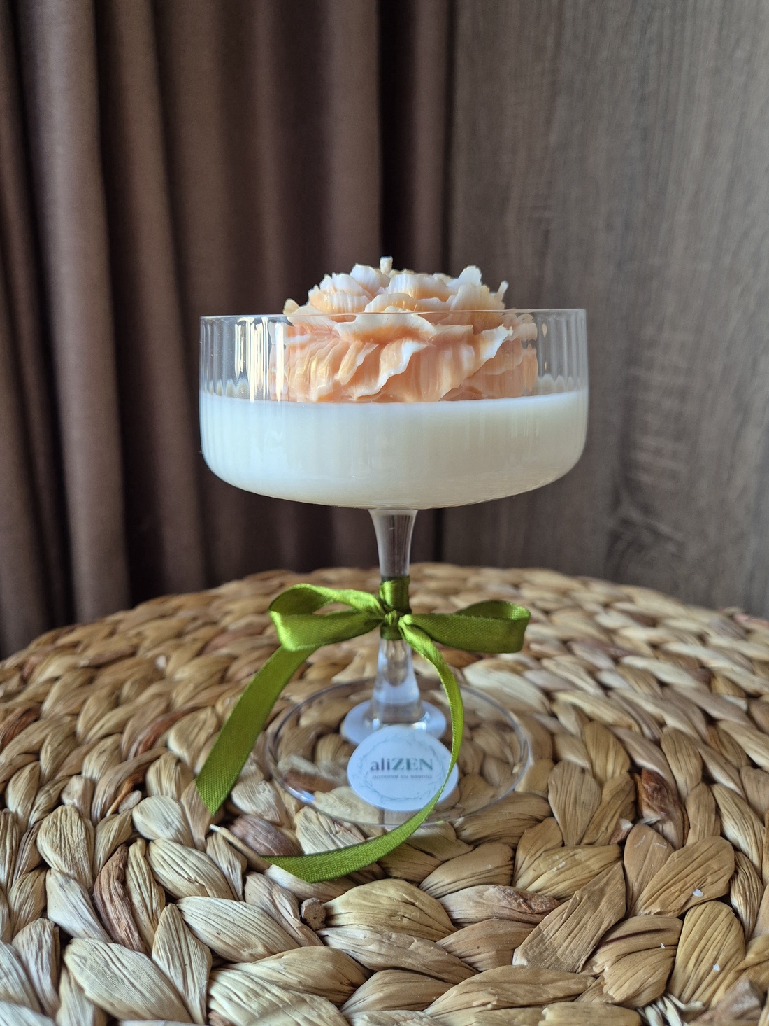 Martisor lumanare parfumata pahar prosecco - accessorii și unelte - materie primă mixtă - lumânare - Artynos.ro