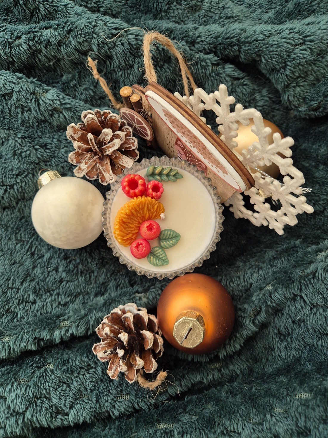 Martisor lumanare parfumata bomboniera - accessorii și unelte - materie primă mixtă - lumânare - Artynos.ro