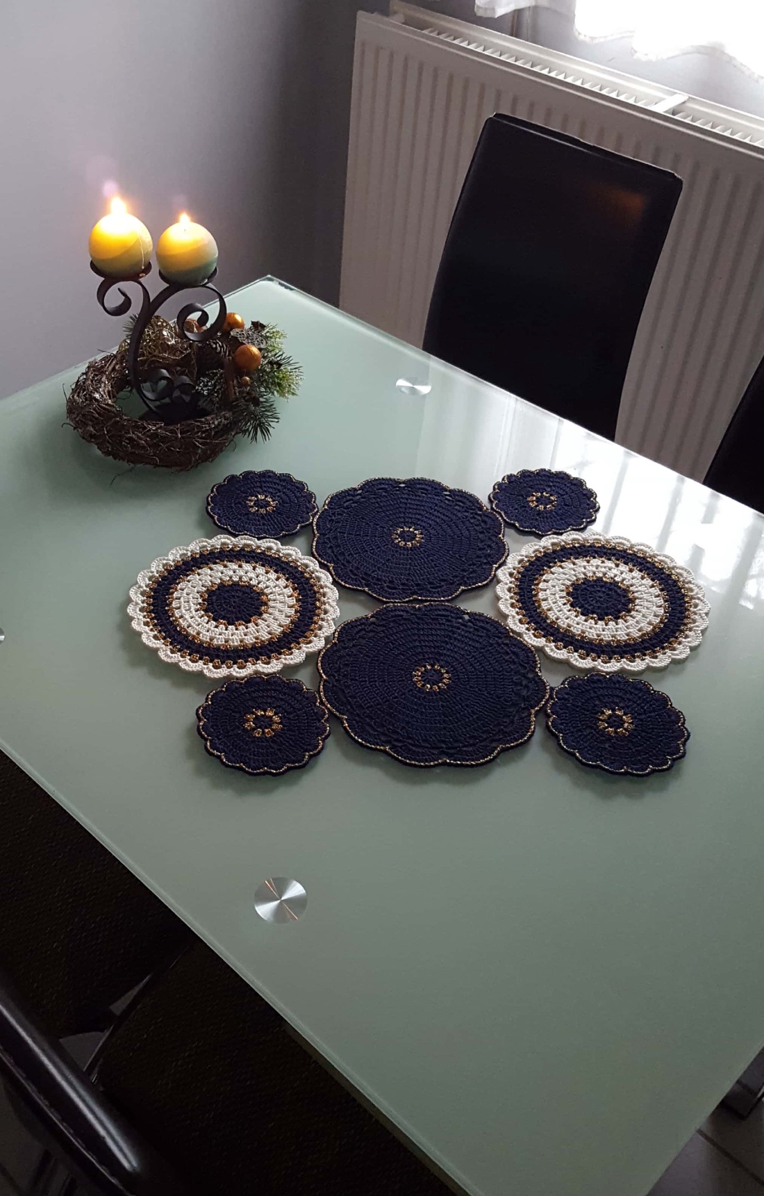 Aler de masă croșetat/Față de masă croșetată - casă & stil de viață - decorațiuni de casă - decorațiuni de masă și rafturi - fețe de masă croșetate - Artynos.ro