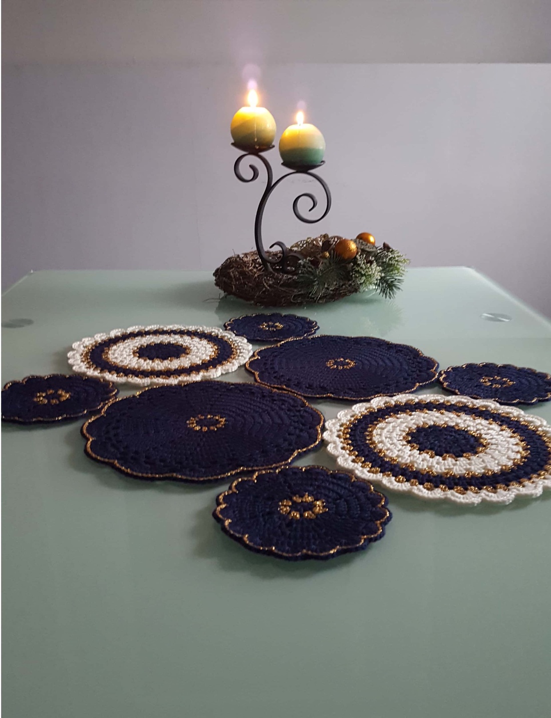 Aler de masă croșetat/Față de masă croșetată - casă & stil de viață - decorațiuni de casă - decorațiuni de masă și rafturi - fețe de masă croșetate - Artynos.ro