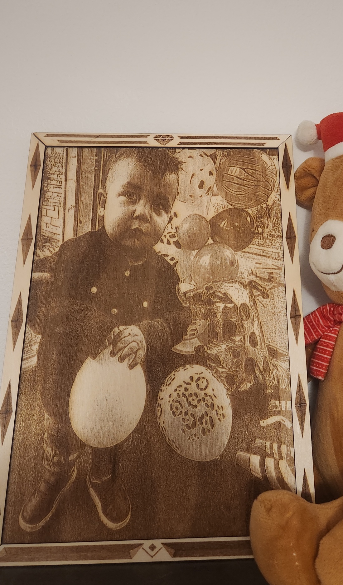 Fotogravură laser personalizată A4 pe lemn � Amintire gravată, realizată după fotografia ta - arte vizuale și accesorii  - fotografie - portret - Artynos.ro