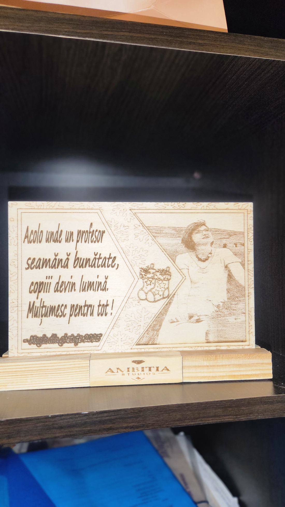 Plachetă personalizată din lemn � Cadou de apreciere cu mesaj și fotografie - arte vizuale și accesorii  - fotografie - altă fotografie - Artynos.ro