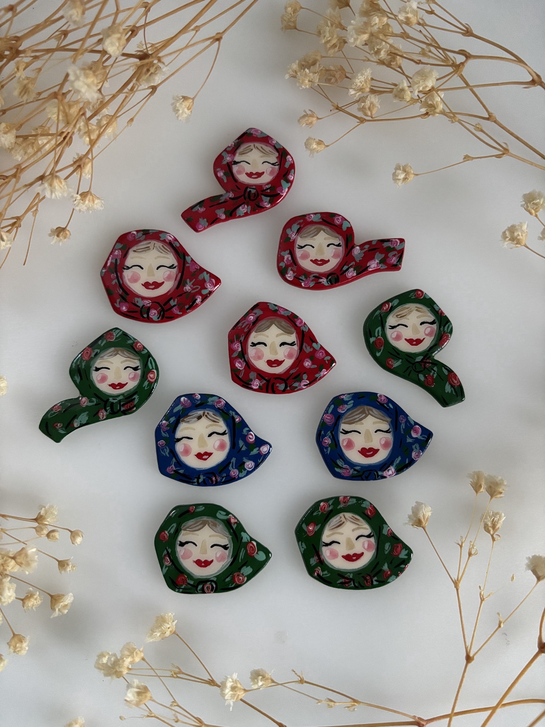 Broșă țărăncuță  - bijuterii - broșe - Artynos.ro