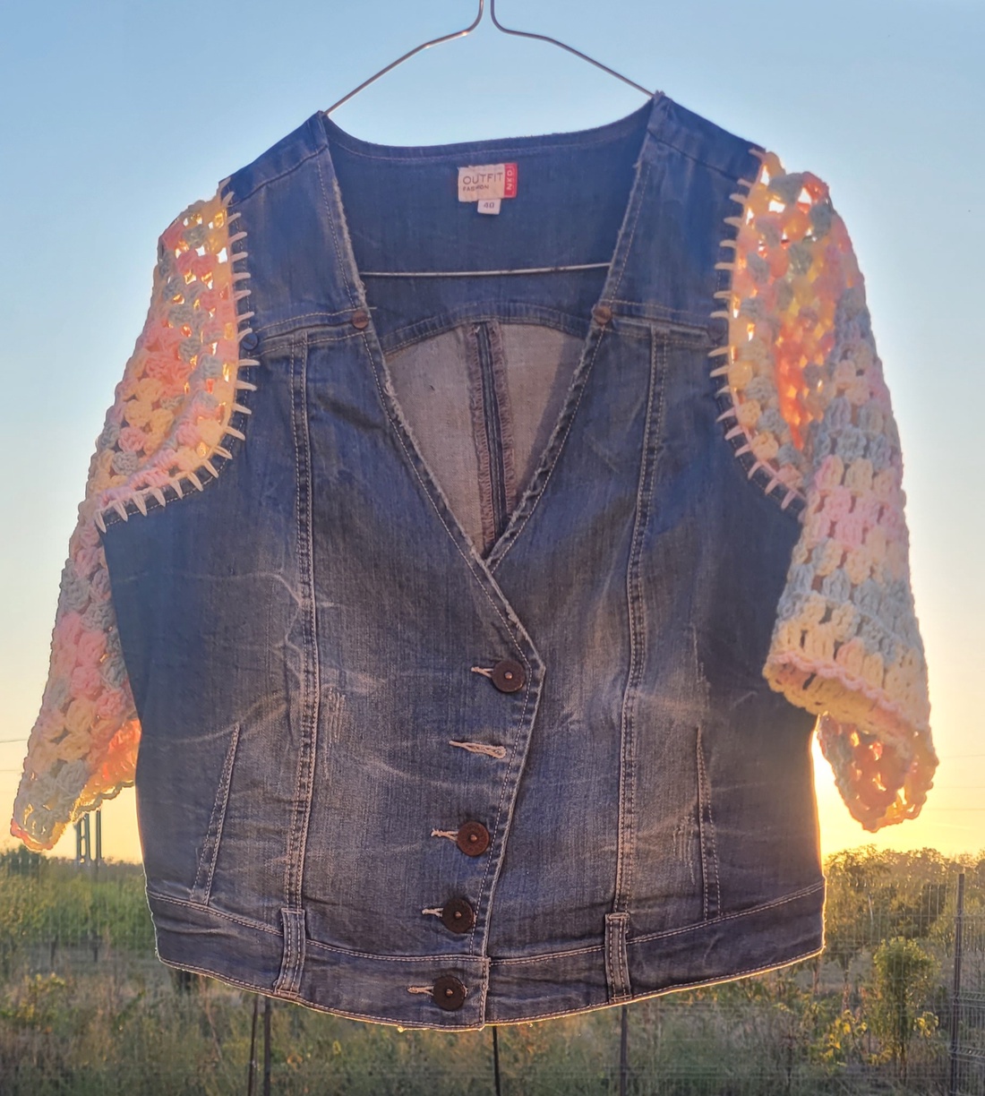 Jacheta denim - îmbrăcăminte și modă - haine bebeluși, haine copii - palton pentru copii, jachetă - Artynos.ro Jacheta denim - îmbrăcăminte și modă - haine bebeluși, haine copii - palton pentru copii, jachetă - Artynos.ro