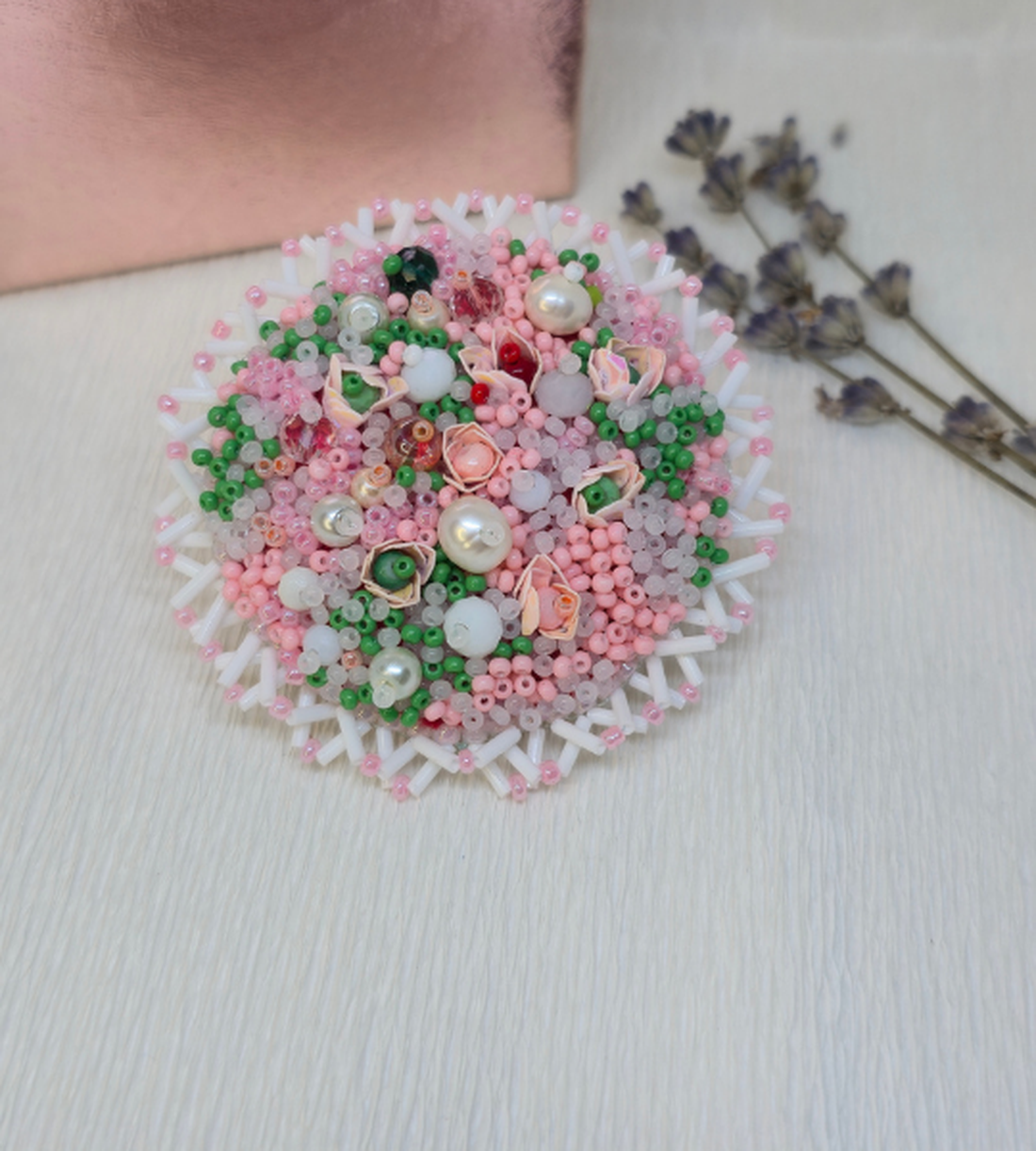 Broșă handmade Blossom Bouquet Pin - bijuterii - broșă, insigne - insigne - Artynos.ro Broșă handmade Blossom Bouquet Pin - bijuterii - broșă, insigne - insigne - Artynos.ro