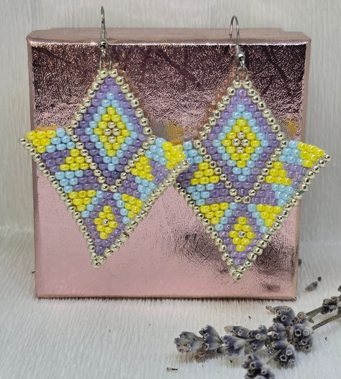 Cercei Toho  Pastel Geometry - Amma Design - bijuterii - cercei - cercei agățați - Artynos.ro