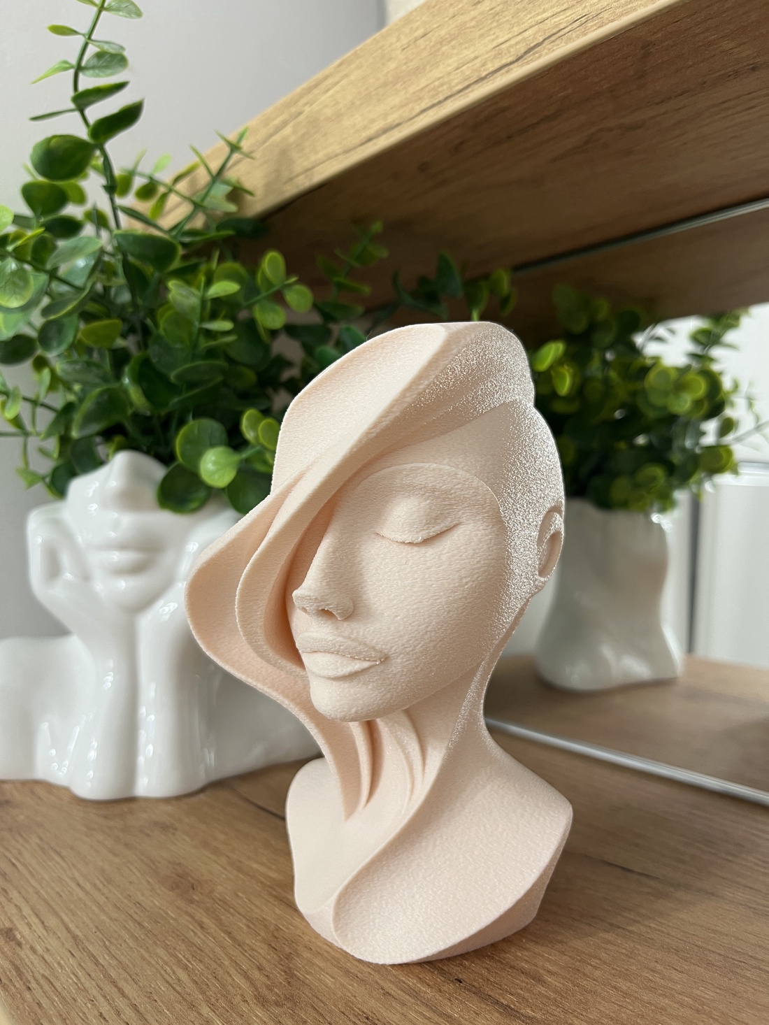 Bust feminin - casă & stil de viață - accesorii pentru decorat casa - decorațiuni de masă și decorațiuni pentru rafturi - cutii decor, cutii de suveniruri - Artynos.ro Bust feminin - casă & stil de viață - accesorii pentru decorat casa - decorațiuni de masă și decorațiuni pentru rafturi - cutii decor, cutii de suveniruri - Artynos.ro