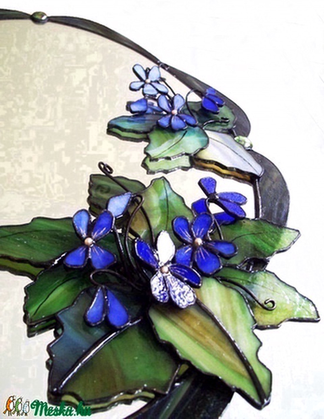 Oglindă de perete 3D cu violete - - Artynos.ro Oglindă de perete 3D cu violete - - Artynos.ro