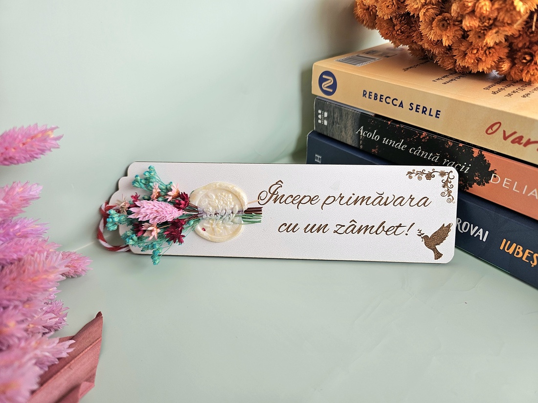 Mărțișor Semn de carte cu flori criogenate și sigiliu - bijuterii - mărțișor - Artynos.ro