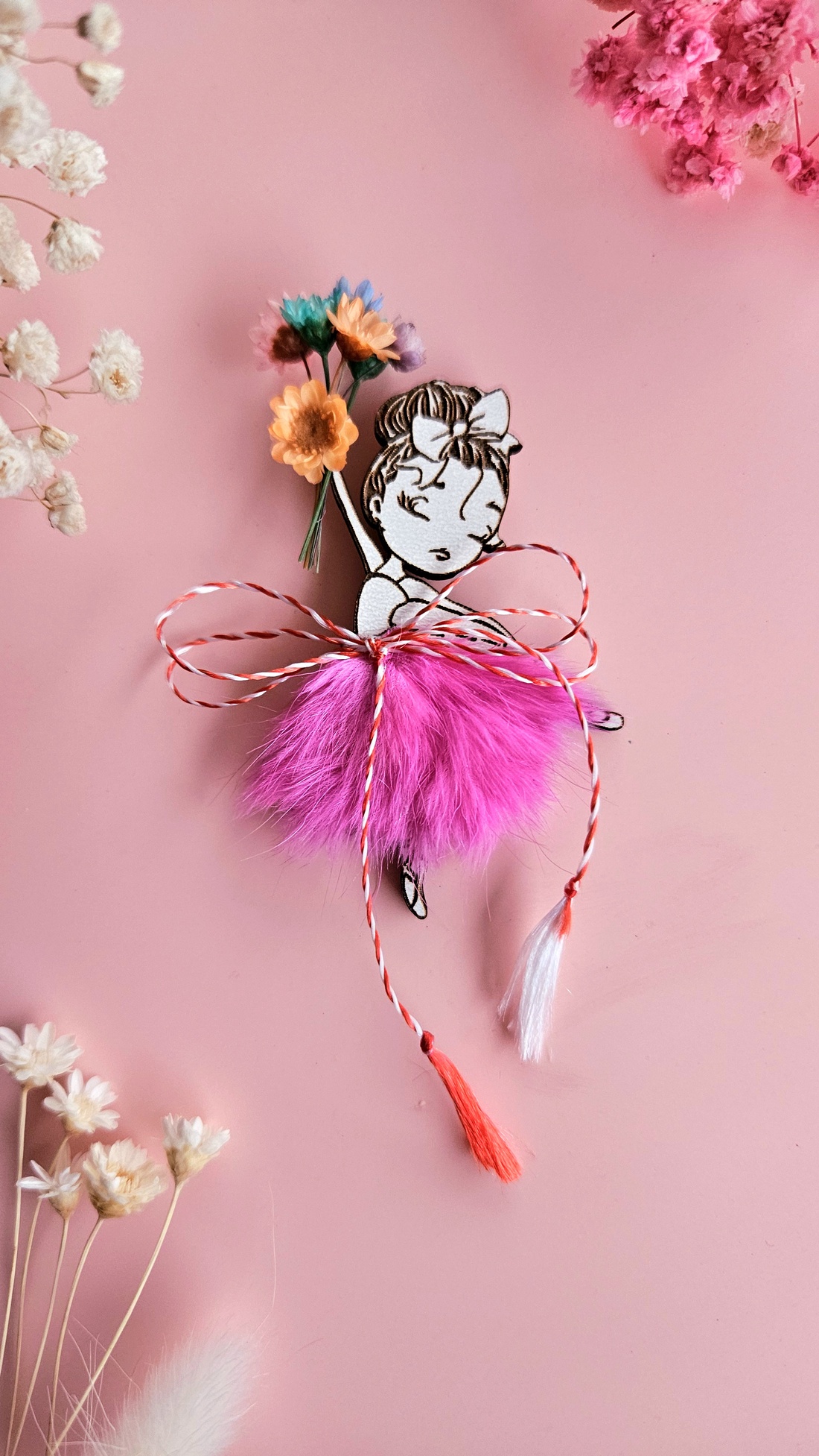 Broșă mărțișor Balerina - bijuterii - mărțișor - Artynos.ro