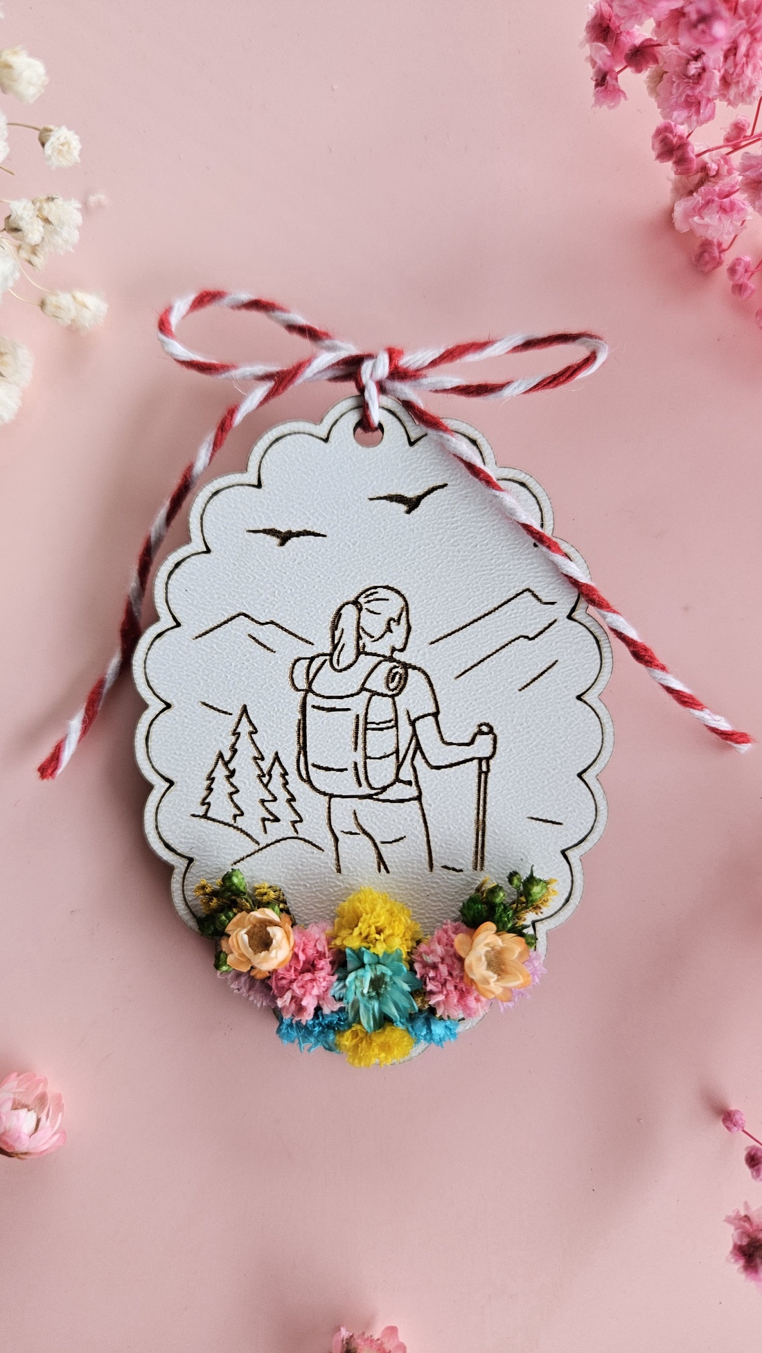 Broșă mărțișor Drumeție  - bijuterii - mărțișor - Artynos.ro