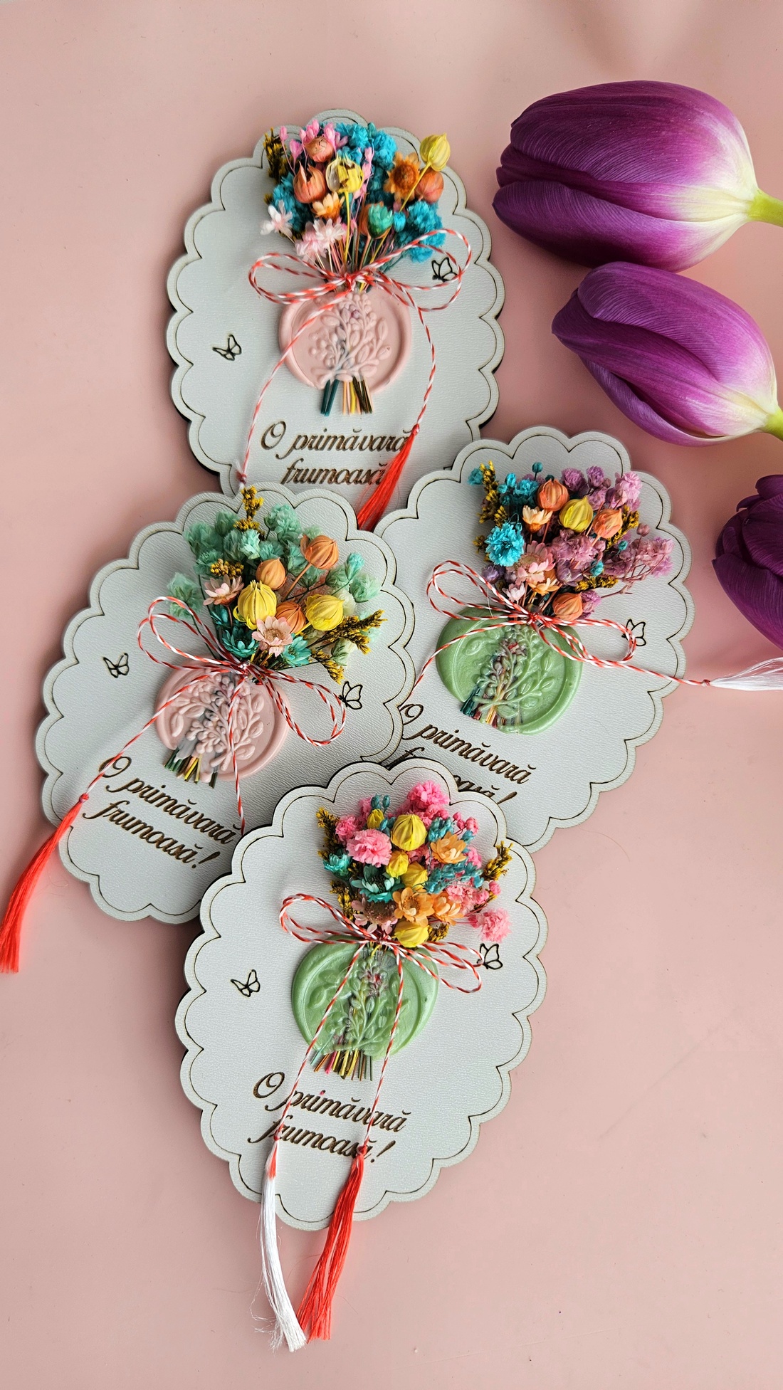 Mărțișor cu flori și sigiliu  - bijuterii - mărțișor - Artynos.ro