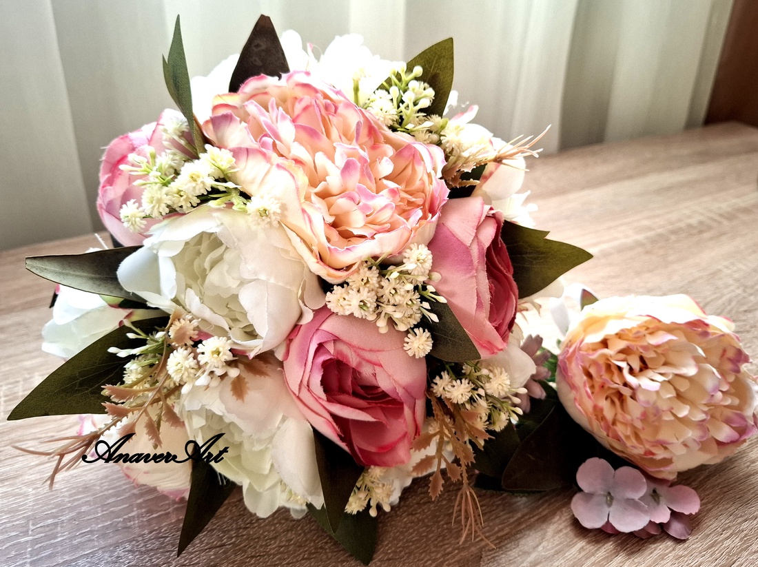 Buchet de mireasa cu cocarda mire - accesorii nuntă - buchet mireasă - Artynos.ro Buchet de mireasa cu cocarda mire - accesorii nuntă - buchet mireasă - Artynos.ro
