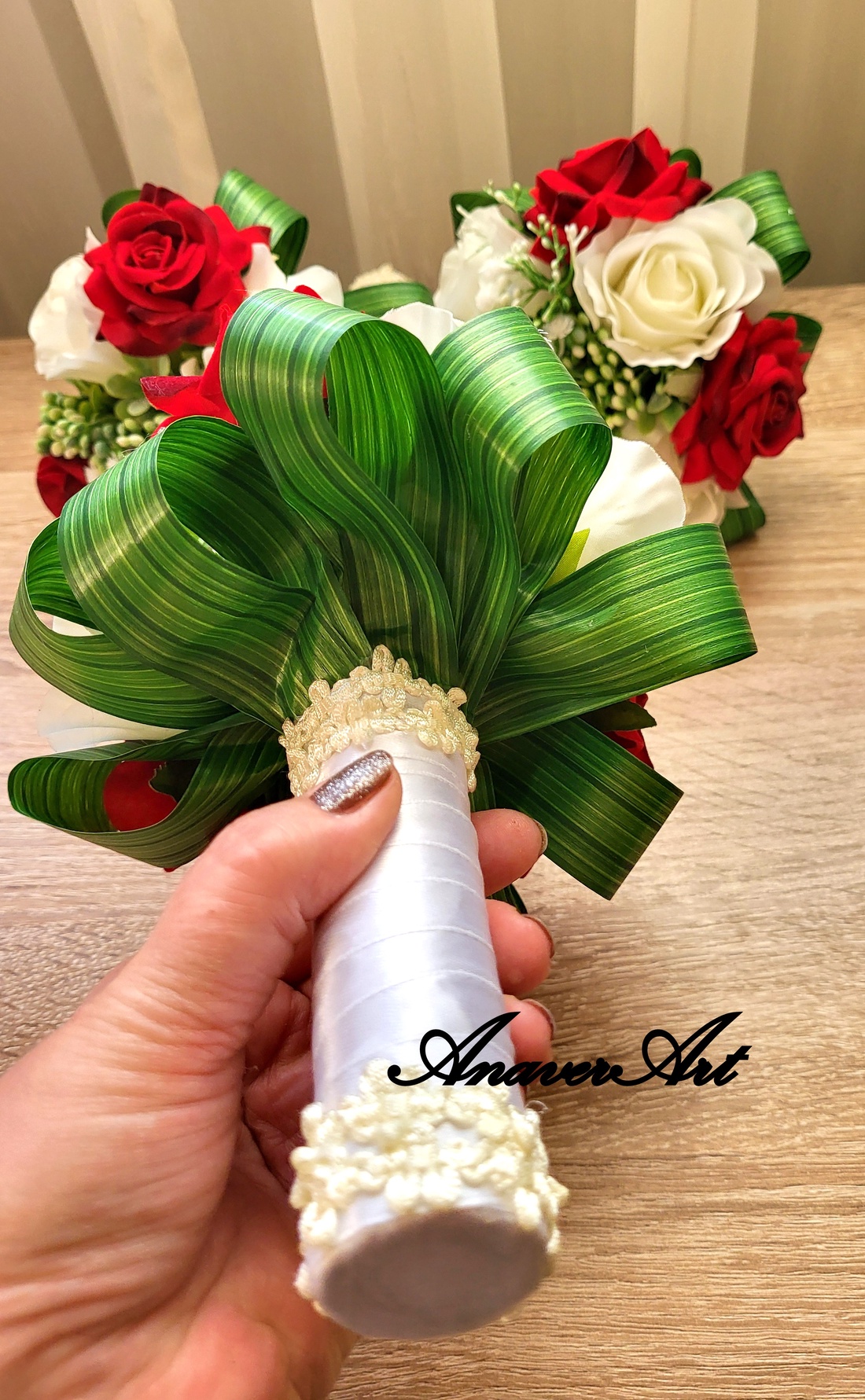 Buchet pentru domnisoare de onoare - accesorii nuntă - buchet mireasă - Artynos.ro Buchet pentru domnisoare de onoare - accesorii nuntă - buchet mireasă - Artynos.ro