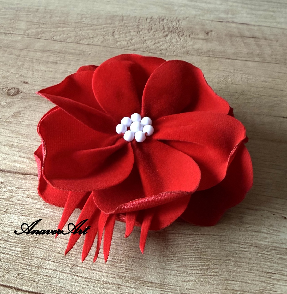 Brosa catifea/Martisor - bijuterii - mărțișor - Artynos.ro