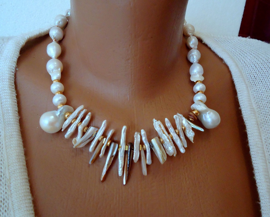 Unforgotten / Ramas in amintire - colier cu perle baroc mari si f mari, imbinate organic cu perle biwa si accesorii auri - bijuterii - coliere - coliere din perle - Artynos.ro