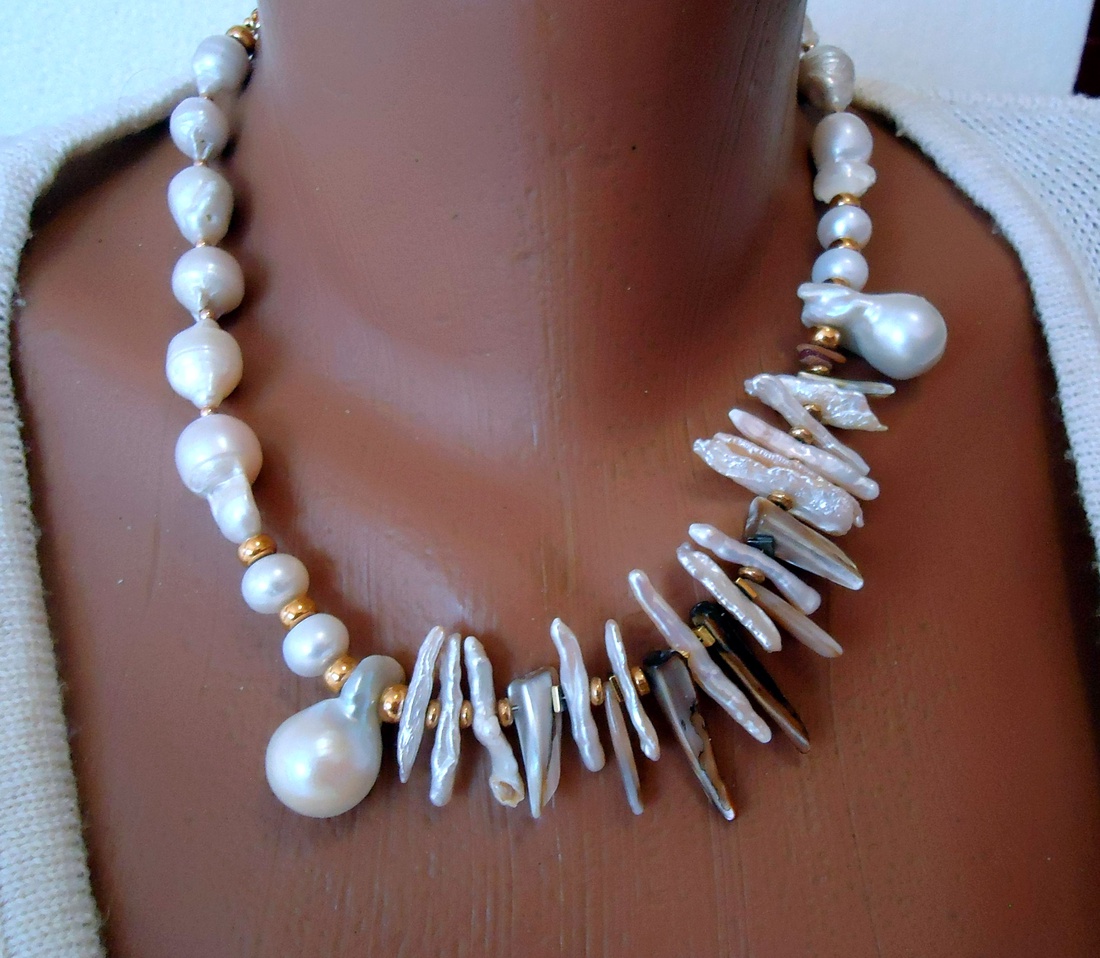 Unforgotten / Ramas in amintire - colier cu perle baroc mari si f mari, imbinate organic cu perle biwa si accesorii auri - bijuterii - coliere - coliere din perle - Artynos.ro
