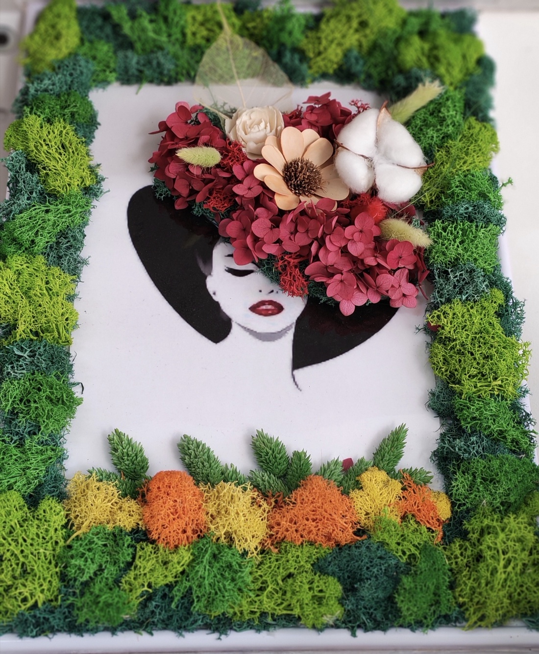 Tablou decorativ cu licheni stabilizați si flori-Handmade-Dimensiune A4 - casă & stil de viață - decorațiuni de casă - decorațiuni de pereți - tablou cu licheni - Artynos.ro