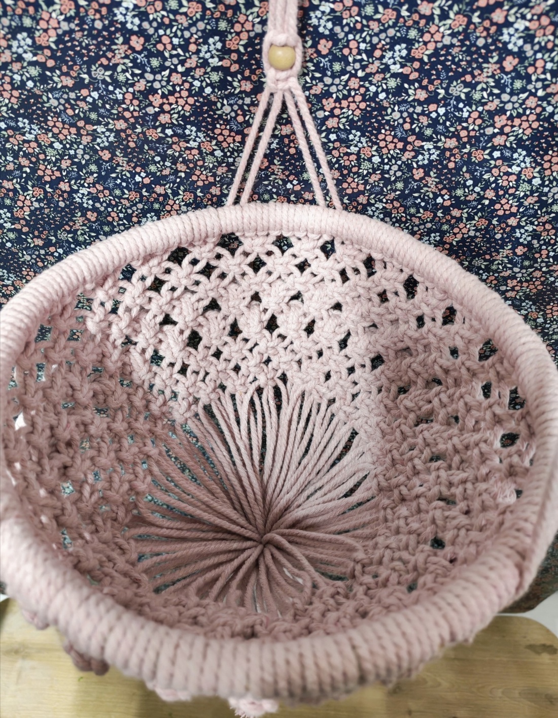 Suport ghiveci macrame suspendat handmade � agățător plante din bumbac 3 mm, decor boho - casă & stil de viață - decorațiuni de casă - accesorii florale - flori în ghiveci - Artynos.ro