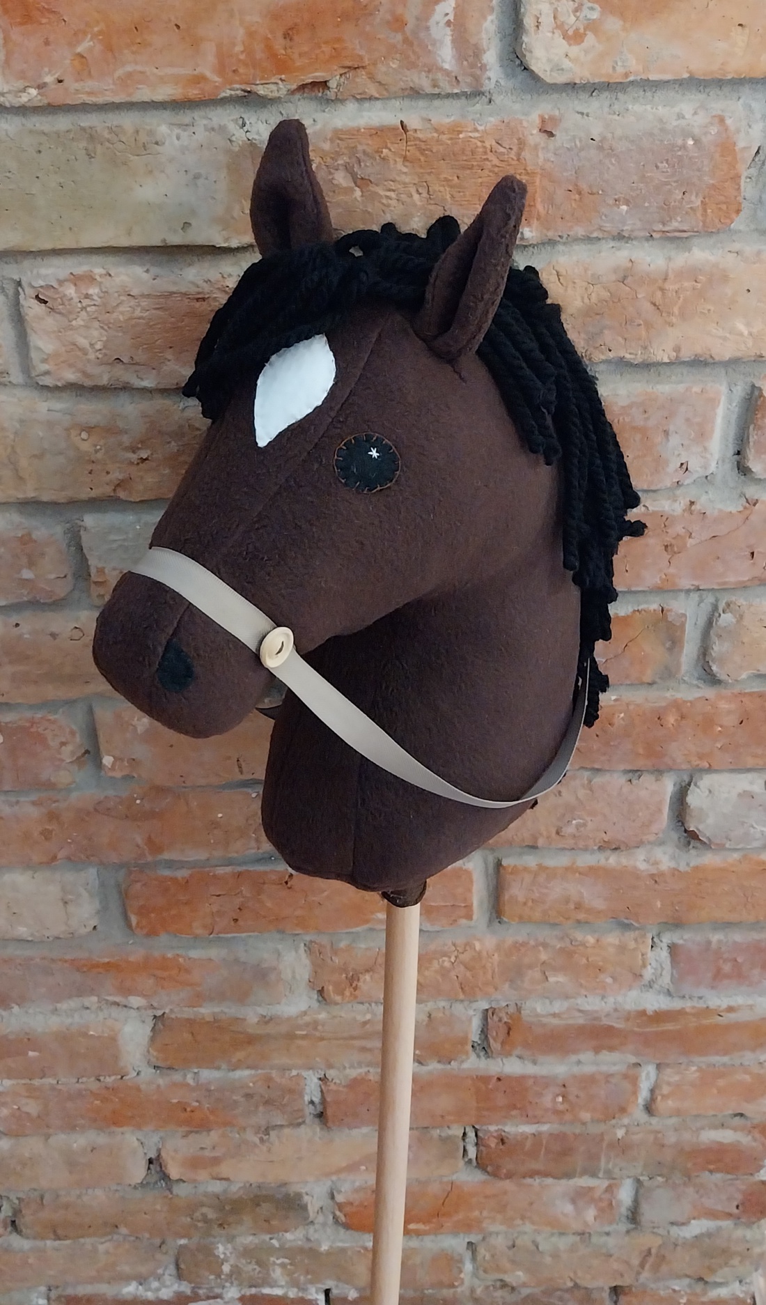 Coada-calului, Hobby horse - jucării și echipamente pentru copii - jocuri de rol - Artynos.ro Coada-calului, Hobby horse - jucării și echipamente pentru copii - jocuri de rol - Artynos.ro