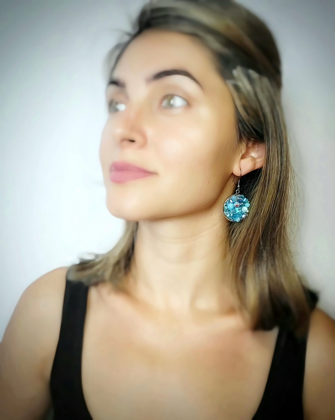 Cercei mari cu pietre turcoaz, bleu - bijuterii - cercei - cercei cerc - Artynos.ro Cercei mari cu pietre turcoaz, bleu - bijuterii - cercei - cercei cerc - Artynos.ro