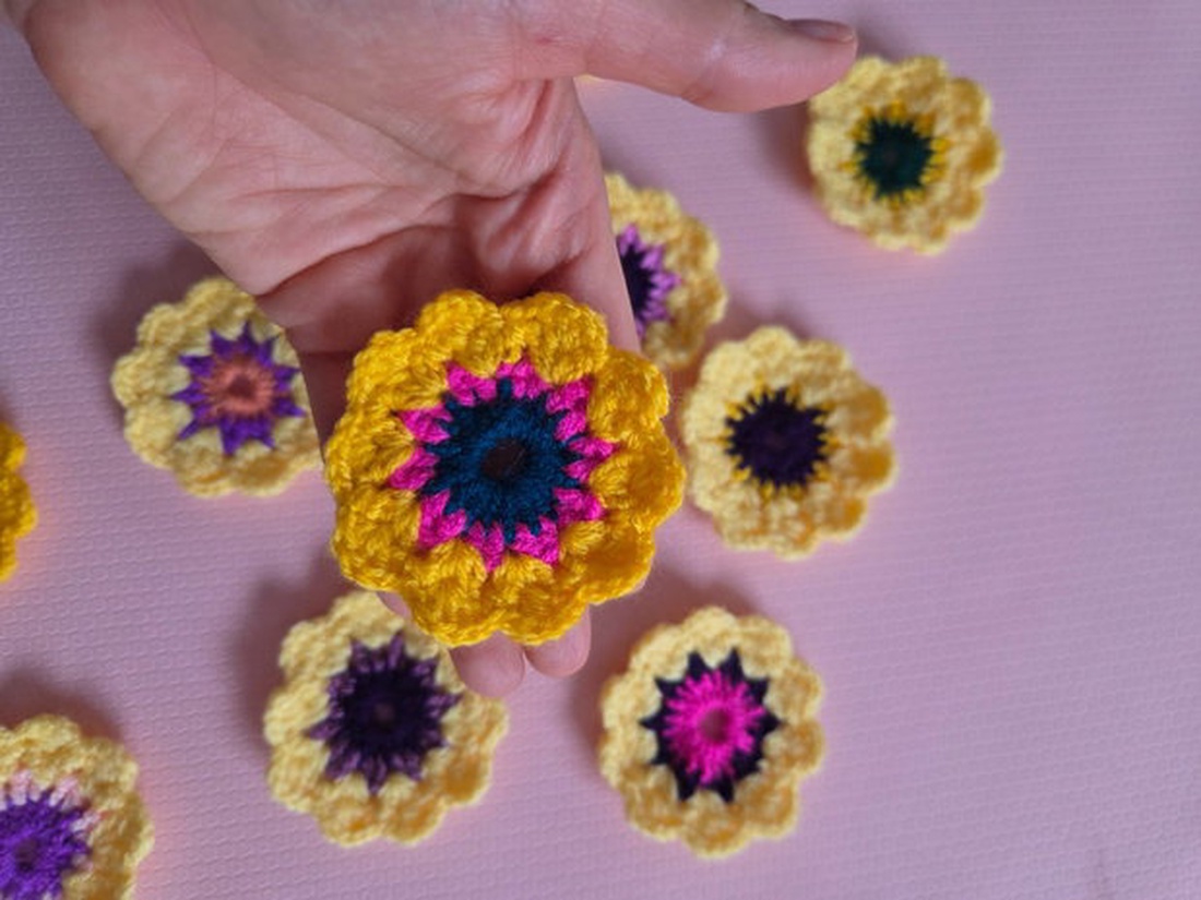 10x flori crosetate galben - casă & stil de viață - decorațiuni de casă - accesorii florale - flori la fir - Artynos.ro