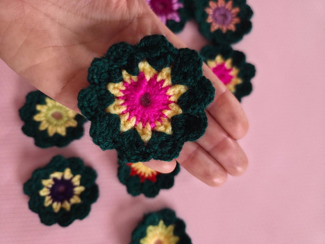10x flori crosetate verde padure - casă & stil de viață - decorațiuni de casă - accesorii florale - flori la fir - Artynos.ro