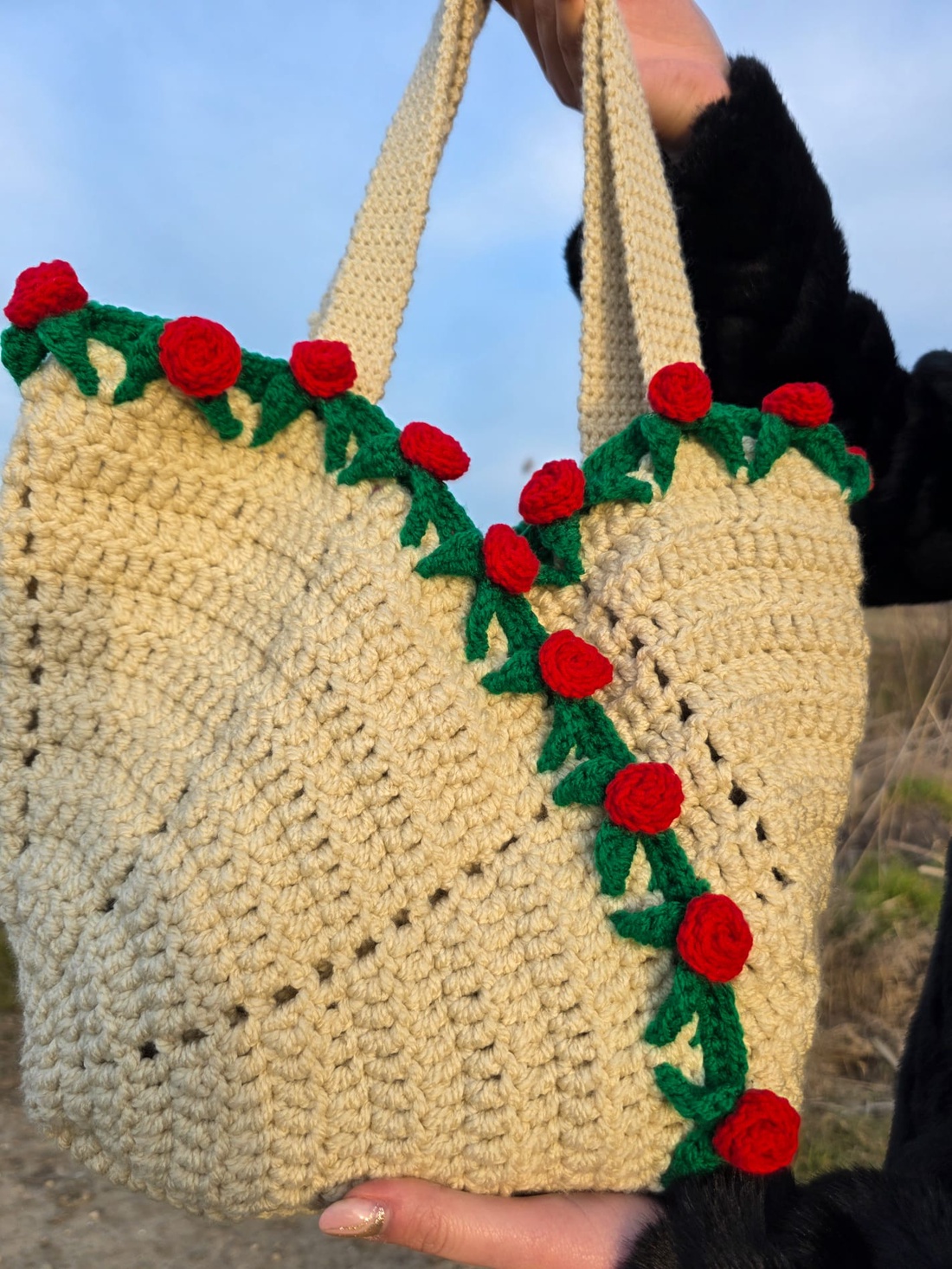 Geantă croșetată buchet - genți și portofele - genți de mână și umăr - geantă mare - Artynos.ro