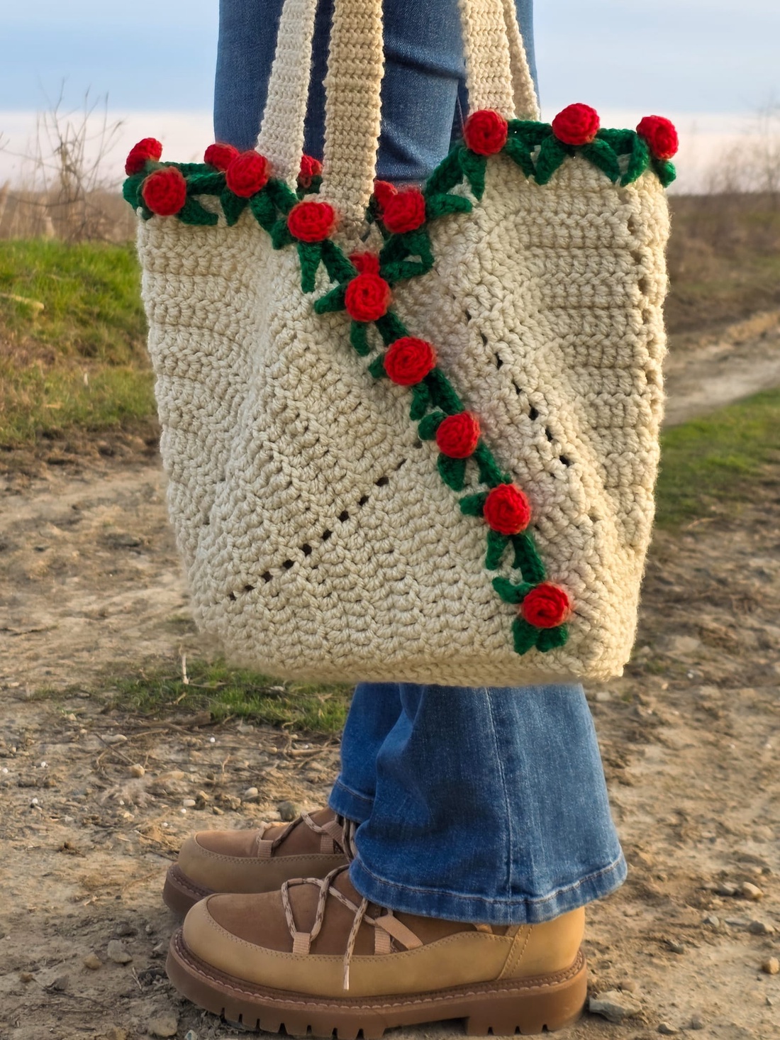 Geantă croșetată buchet - genți și portofele - genți de mână și umăr - geantă mare - Artynos.ro