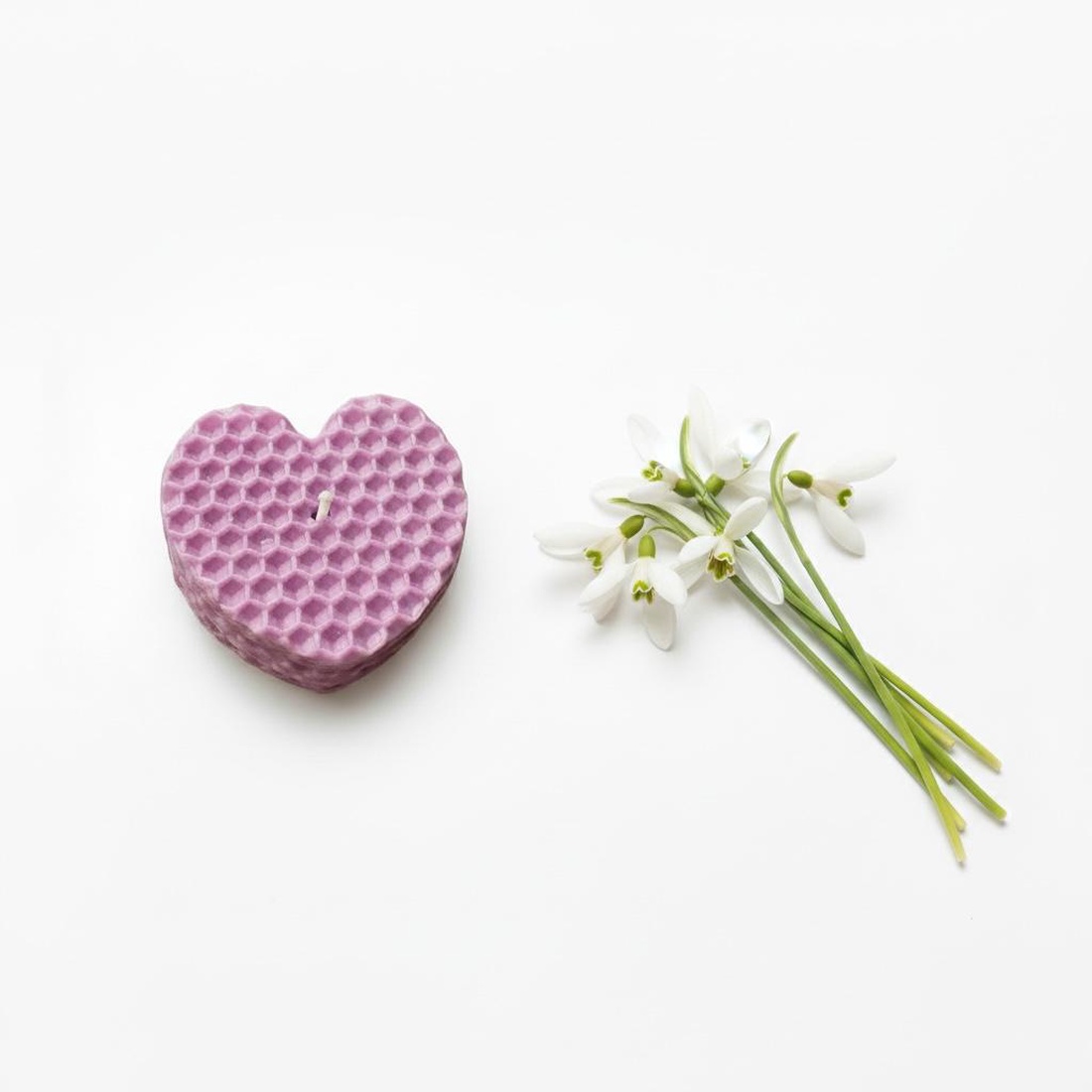 Lumanare Martisor special din foi de ceara naturala 5 cm - bijuterii - mărțișor - Artynos.ro