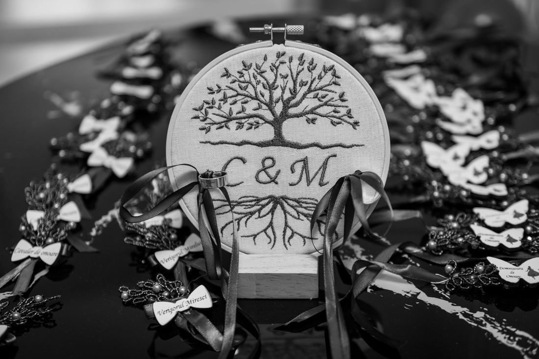 Suport verighete  - accesorii nuntă - accesorii de nuntă - suport verighete și perne pentru inele - Artynos.ro