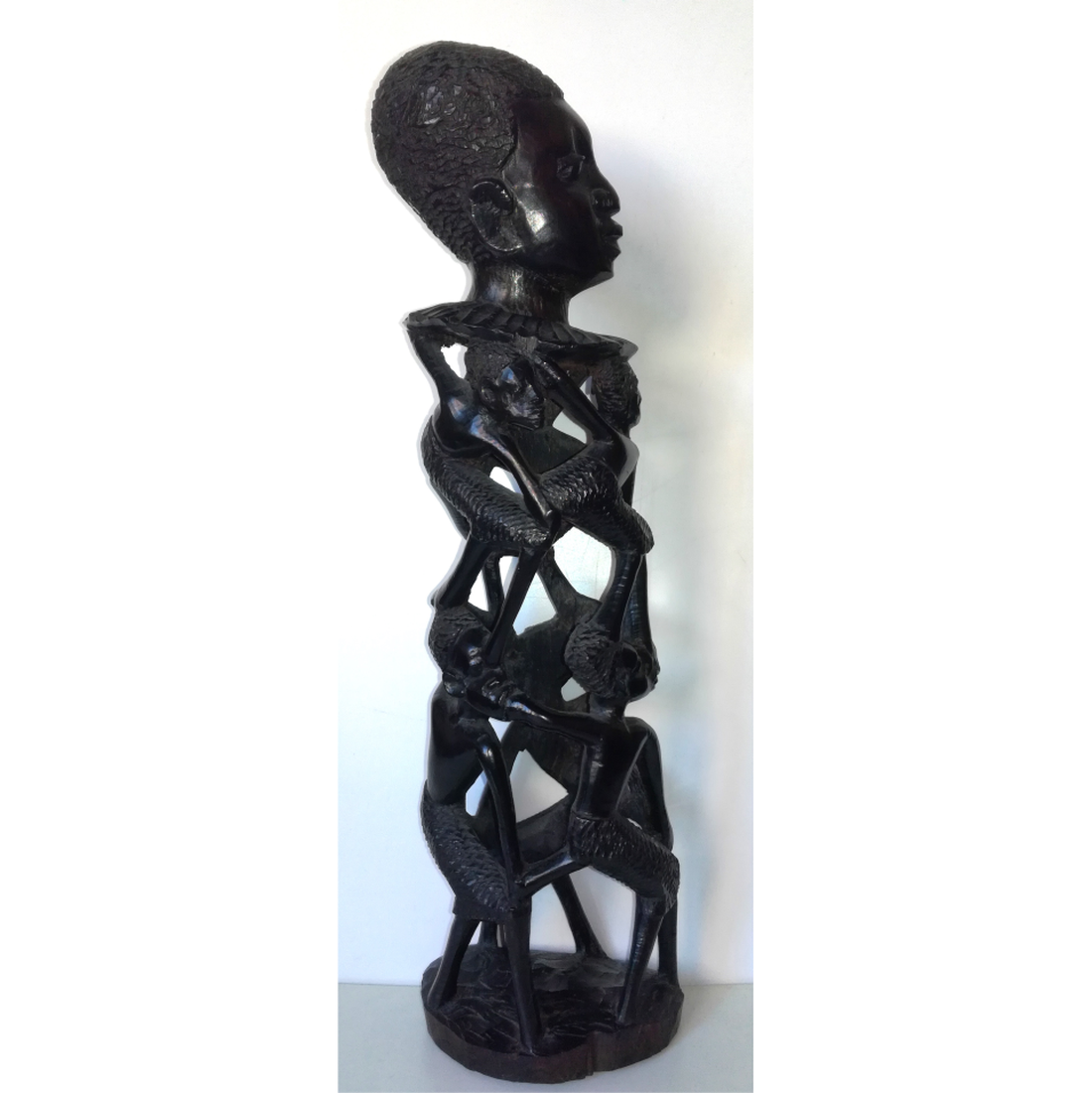 Statuie din abanos sculptată de un sculptor makonde african - arte vizuale și accesorii  - sculptură - statuie lemn - Artynos.ro