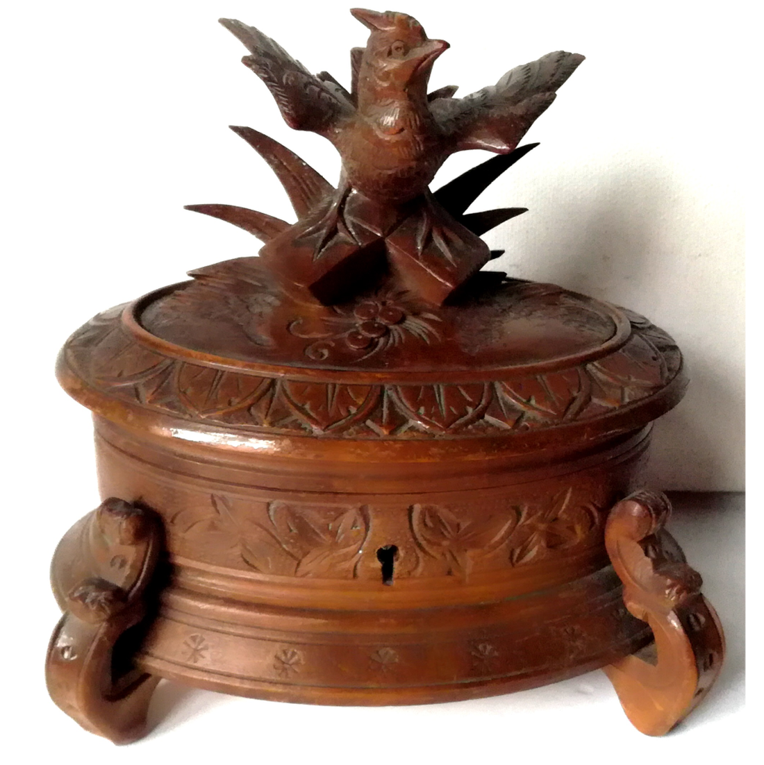 Cutie de bijuterii sculptată originală Schwarzwald - bijuterii - suporturi și cutii de bijuterii - cutii de bijuterii - Artynos.ro