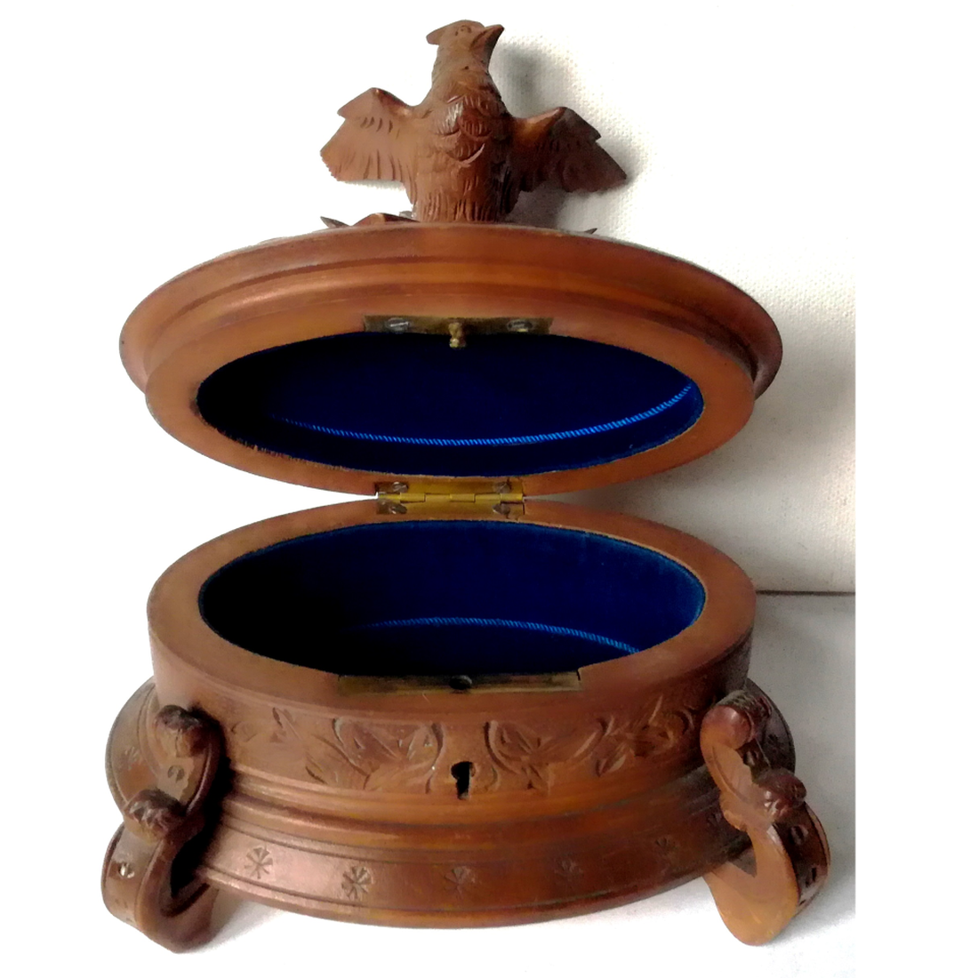 Cutie de bijuterii sculptată originală Schwarzwald - bijuterii - suporturi și cutii de bijuterii - cutii de bijuterii - Artynos.ro