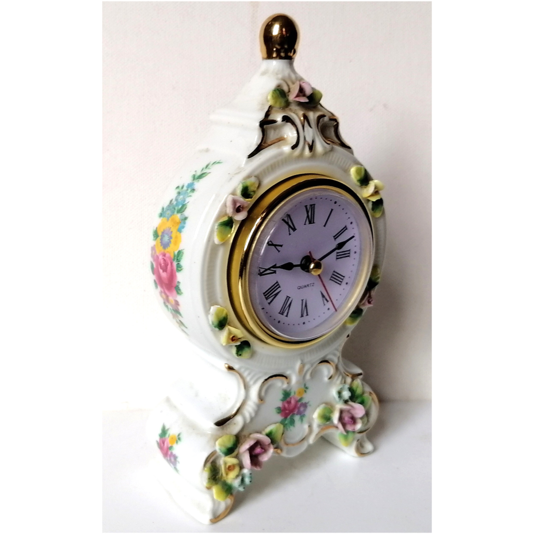 Ceas de masă vintage din porțelan, frumos - casă & stil de viață - decorațiuni de casă - decorațiuni de pereți - ceasuri de perete - Artynos.ro