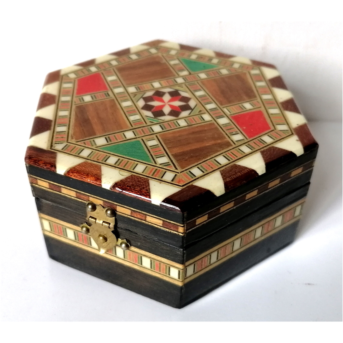 Cutie de bijuterii încrustată cu oglindă în interior - bijuterii - suporturi și cutii de bijuterii - cutii de bijuterii - Artynos.ro