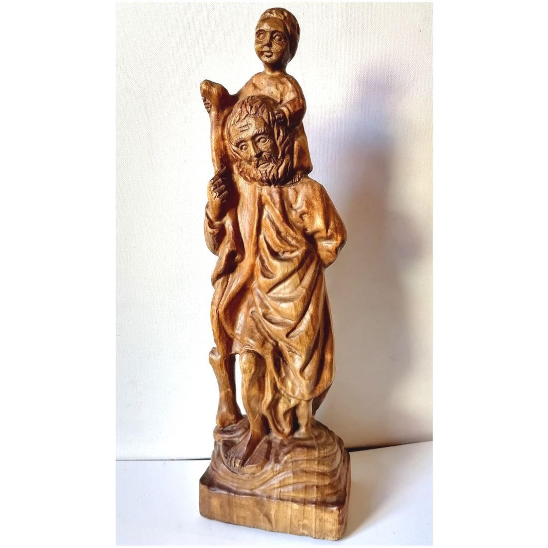 Statuie sculptată vintage a Sfântului Cristofor cu pruncul Iisus la gât - arte vizuale și accesorii  - sculptură - statuie lemn - Artynos.ro