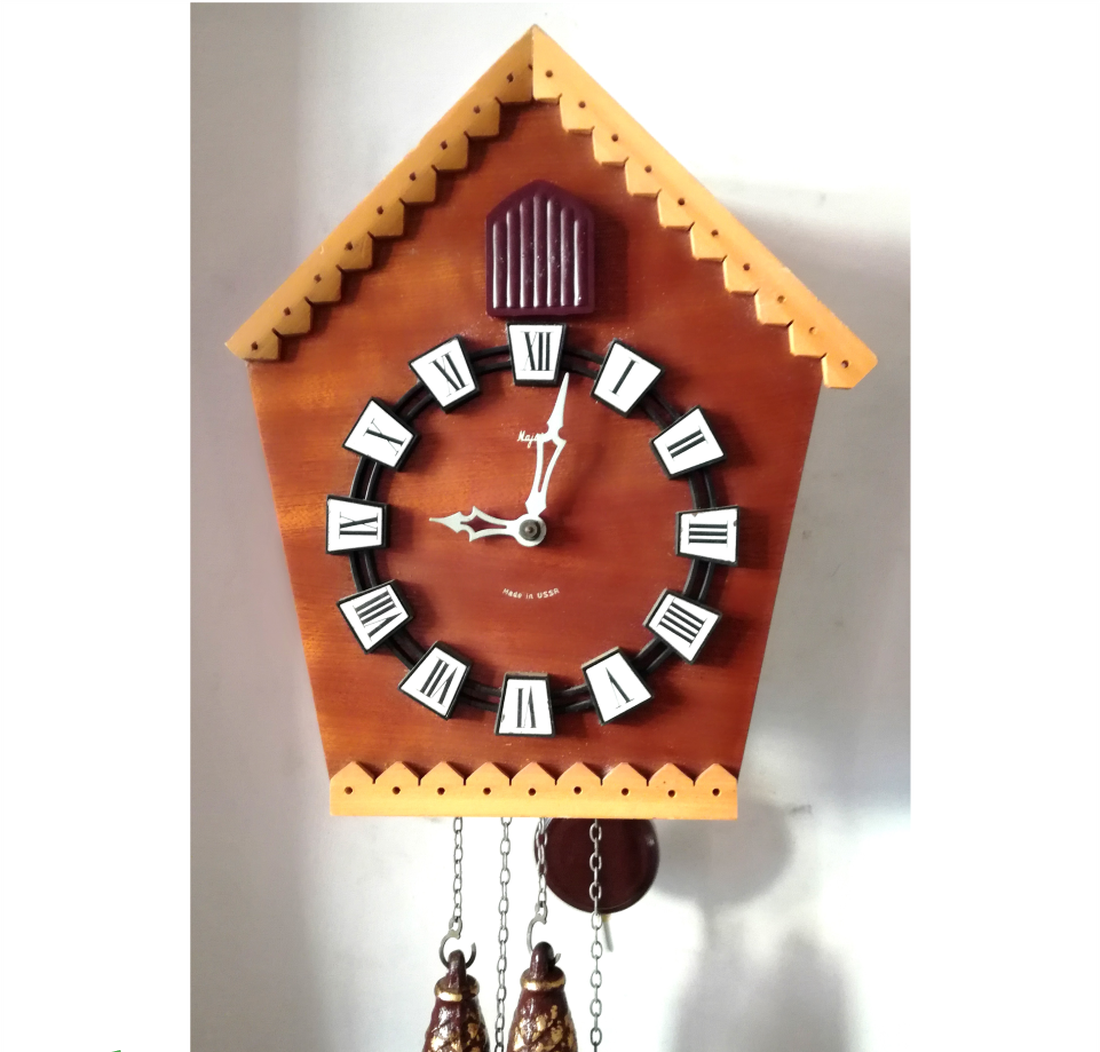 Ceas cu cuc vintage frumos, din lemn - casă & stil de viață - decorațiuni de casă - decorațiuni de pereți - ceasuri de perete - Artynos.ro