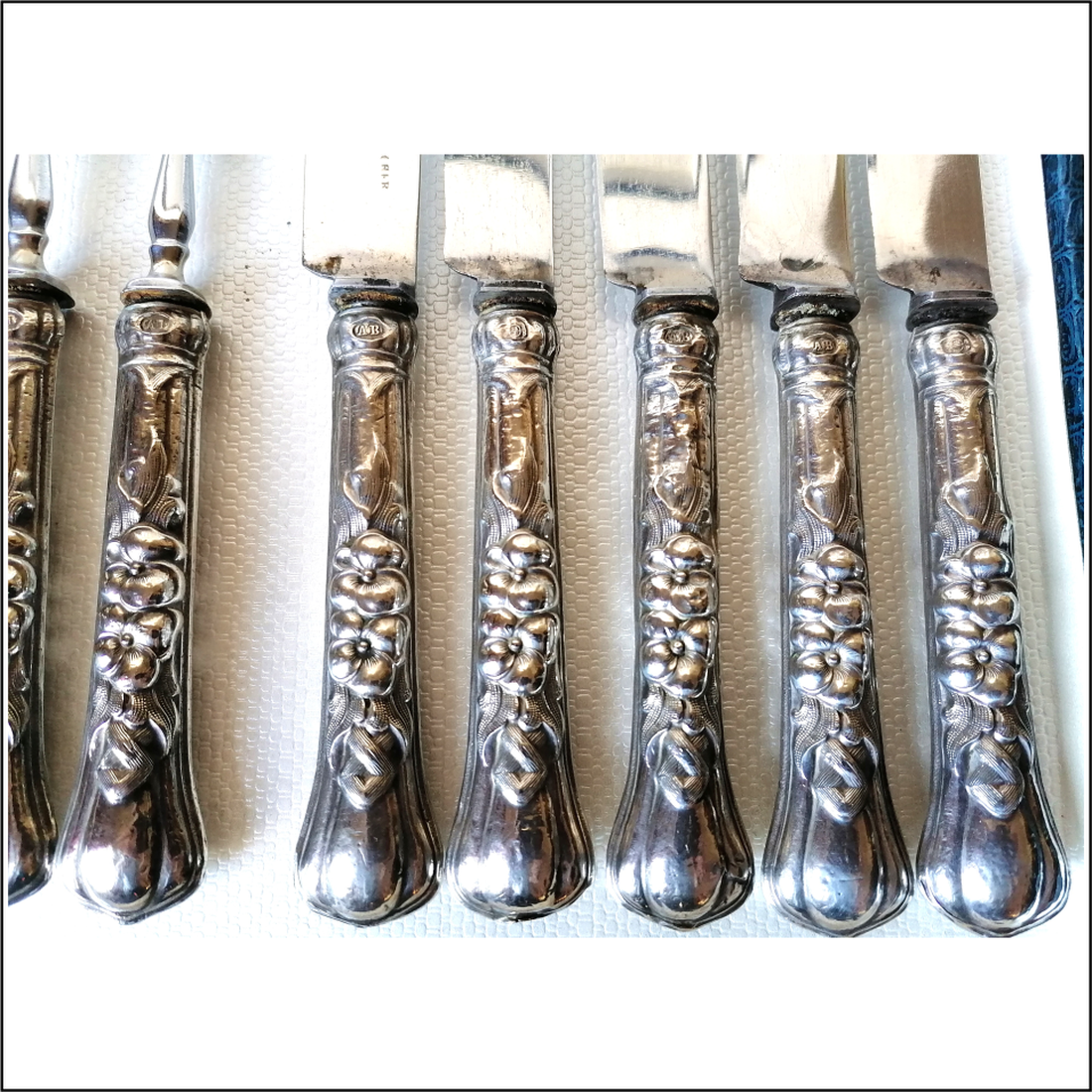 Set de tacâmuri antice din argint 812, vechi de 208 ani - casă & stil de viață - echipamente de bucătărie - accesorii de servire - linguri și furculițe artizanale - Artynos.ro