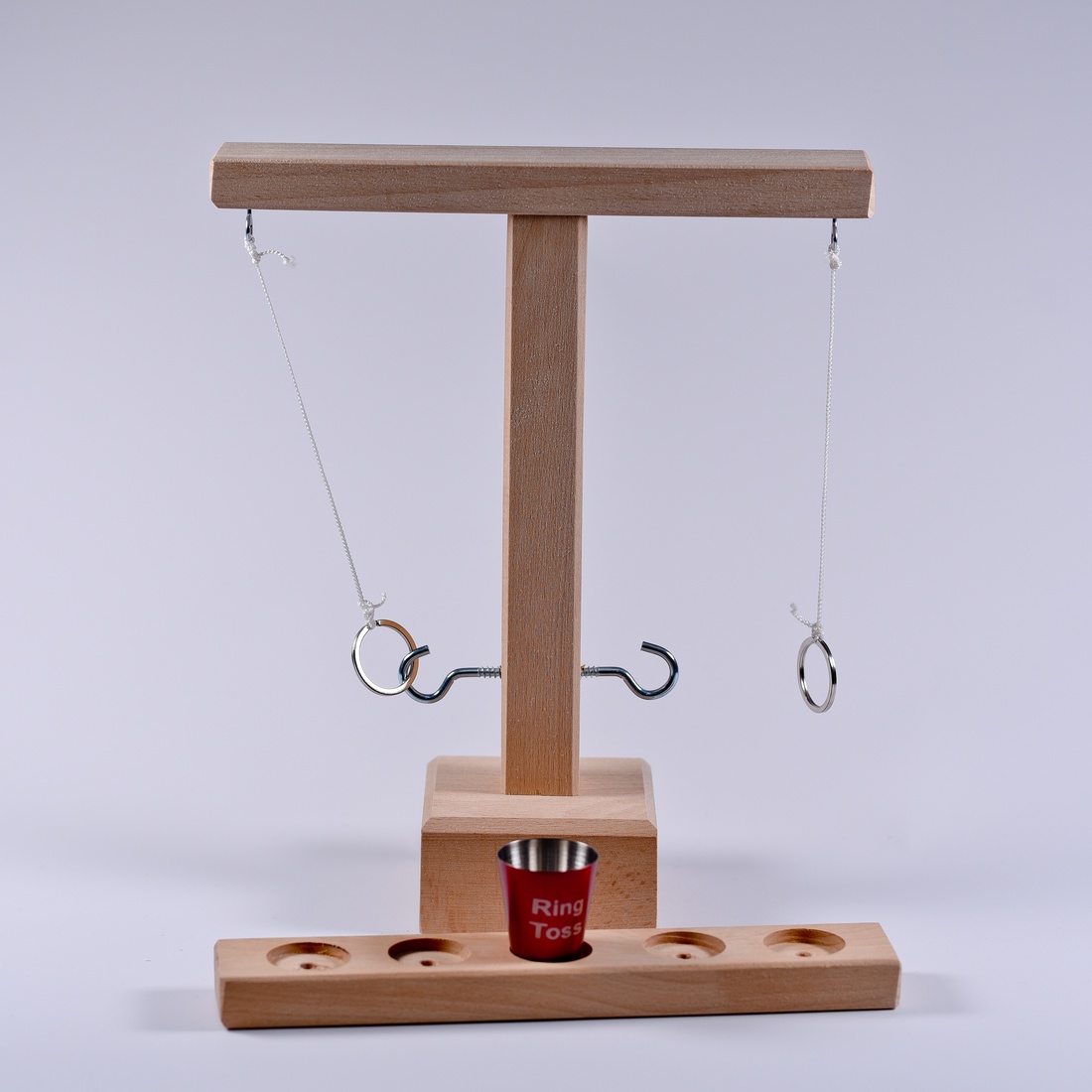 Ring Toss pentru adulți - accesorii de crăciun - cadou tematic de moș crăciun, decorațiuni - cadouri de moș crăciun - Artynos.ro Ring Toss pentru adulți - accesorii de crăciun - cadou tematic de moș crăciun, decorațiuni - cadouri de moș crăciun - Artynos.ro
