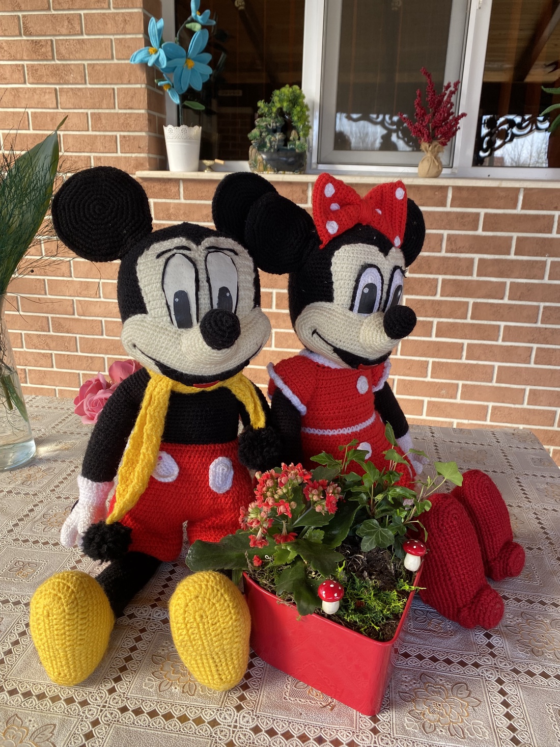 Set croșetat handmade  Mickey și Minnie - jucării și echipamente pentru copii - plușuri - păpușă croșetată, păpușă de pluș - Artynos.ro