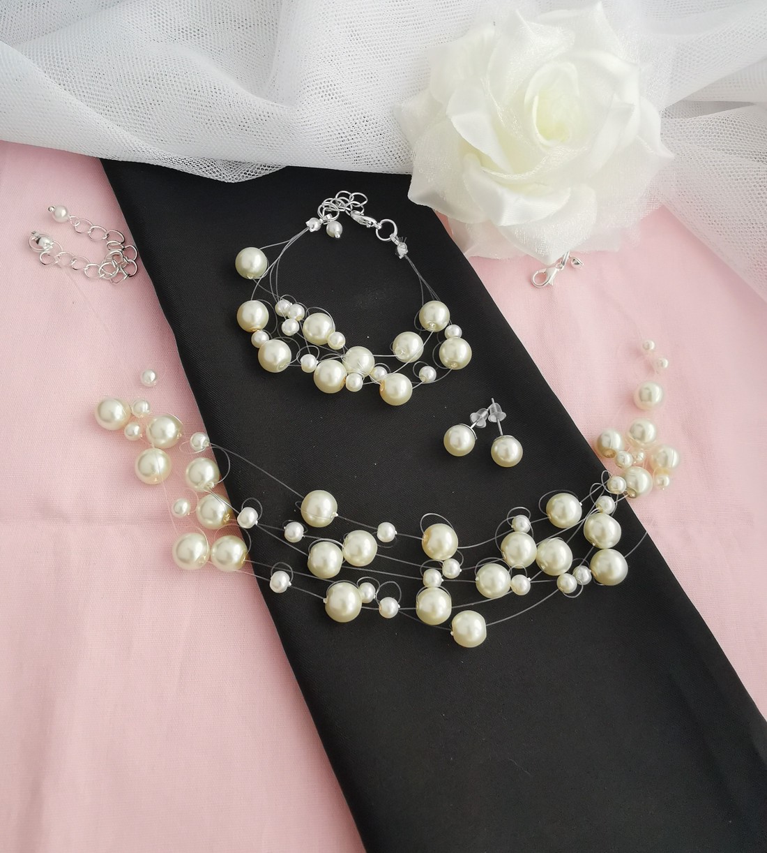 Colier elegant relaxat cu perle pentru mirese -  - Artynos.ro
