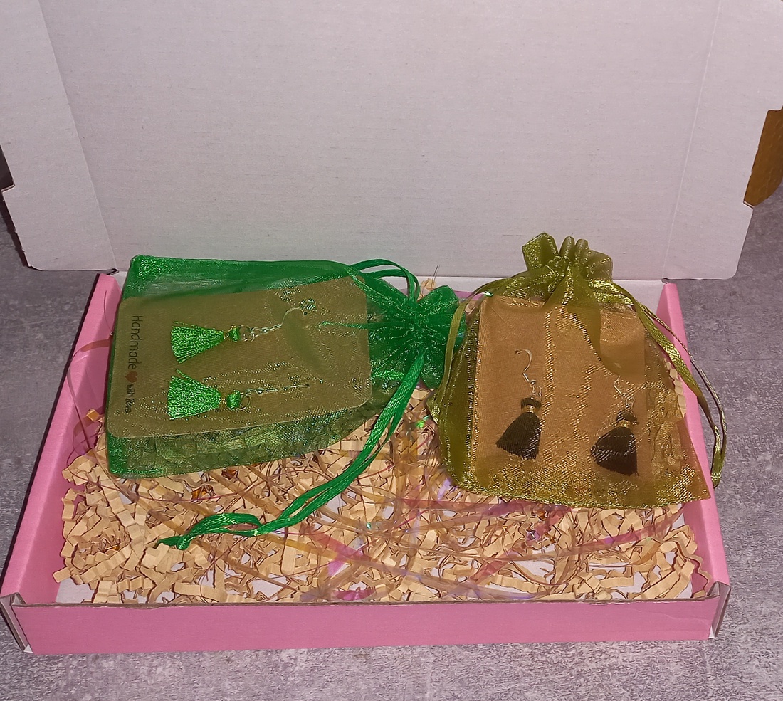 Cercei din pietre semiprețioase și ciucuras  - bijuterii - cercei - cercei din pietre semiprețioase - Artynos.ro