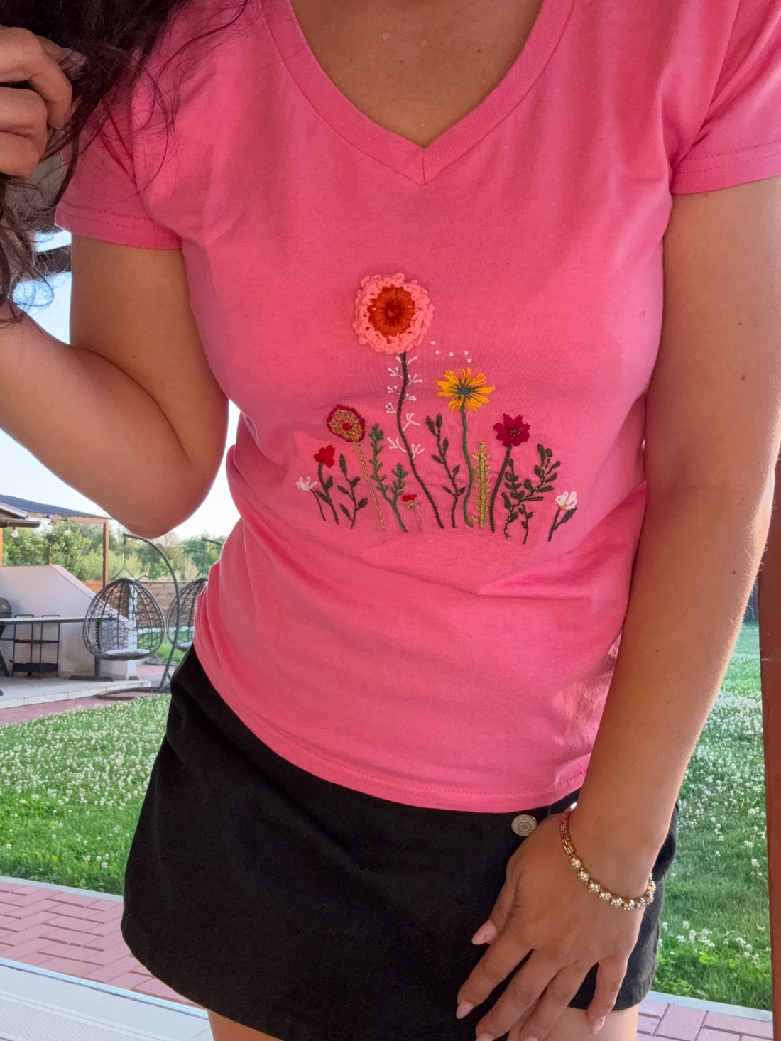 Tricou cu broderie manuala - îmbrăcăminte și modă - haine damă - tricou și top de damă - Artynos.ro